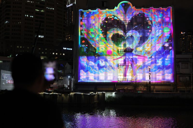 蘇河灣流動于河畔的光影盛宴