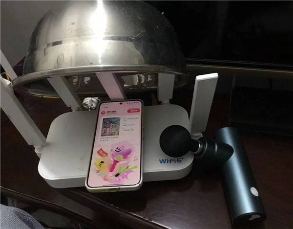 網(wǎng)友稱手機(jī)放電飯煲內(nèi)膽搶票成功率陡增 多家手機(jī)品牌客服回應(yīng)