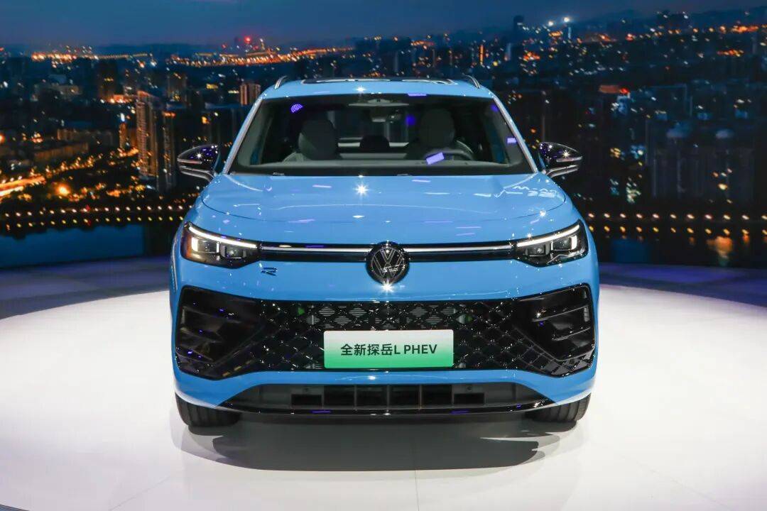 2025廣州車展亮相！全新探岳L PHEV接棒探岳GTE，黑化外觀配電子懷擋